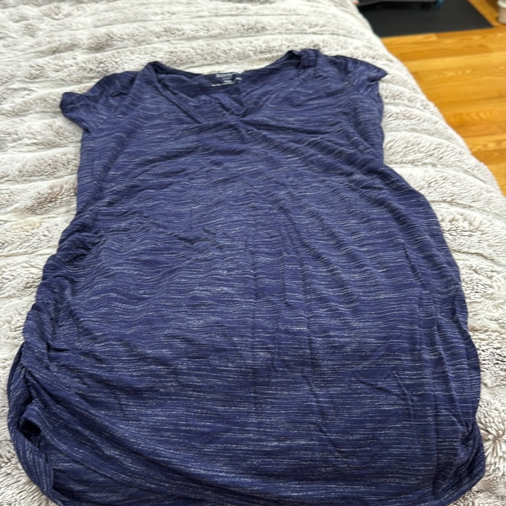 Maternity medium short sleeve shirt